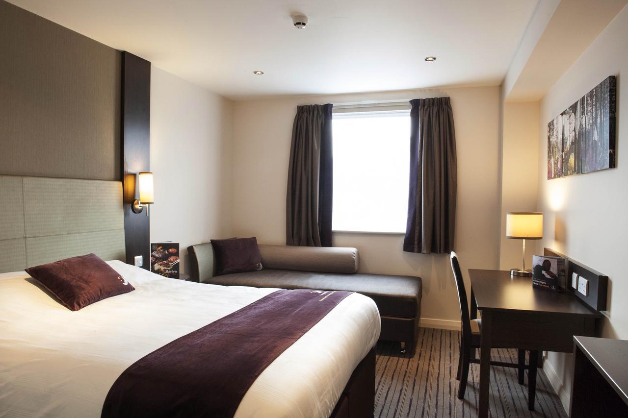 Premier Inn Glasgow Pacific Quay Room photo