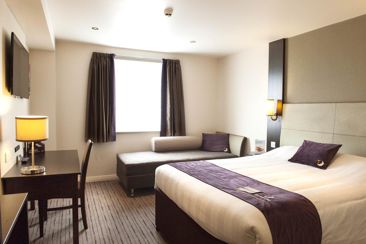 Premier Inn Glasgow Pacific Quay Room photo