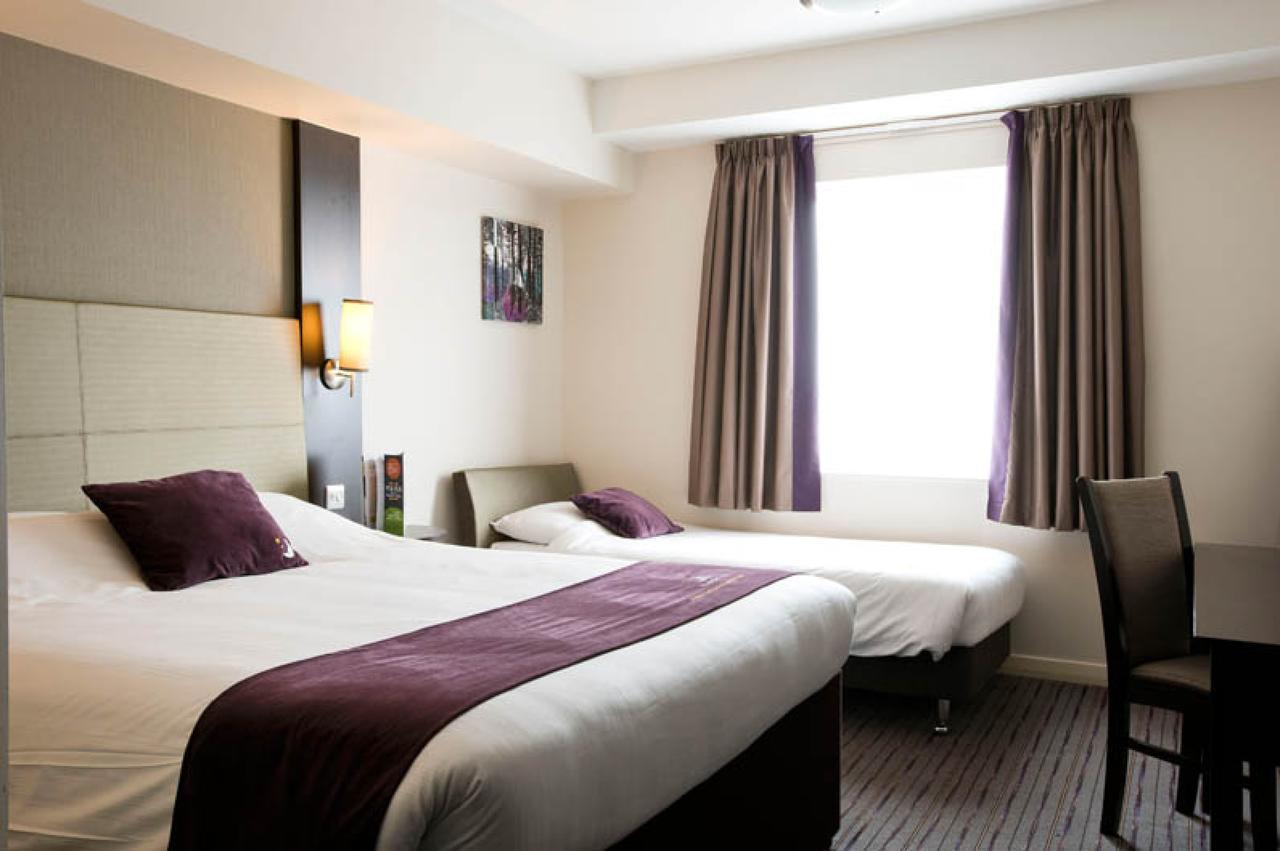 Premier Inn Glasgow Pacific Quay Exterior photo